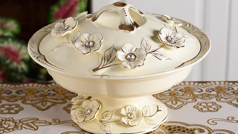 Khay mứt sứ ngày Tết tròn 6 ngăn Khay mứt sứ ngày Tết tròn 6 ngăn